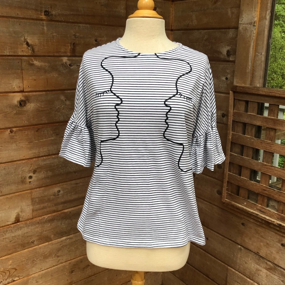 Puff bell sleeve top - faces embroidery - OS